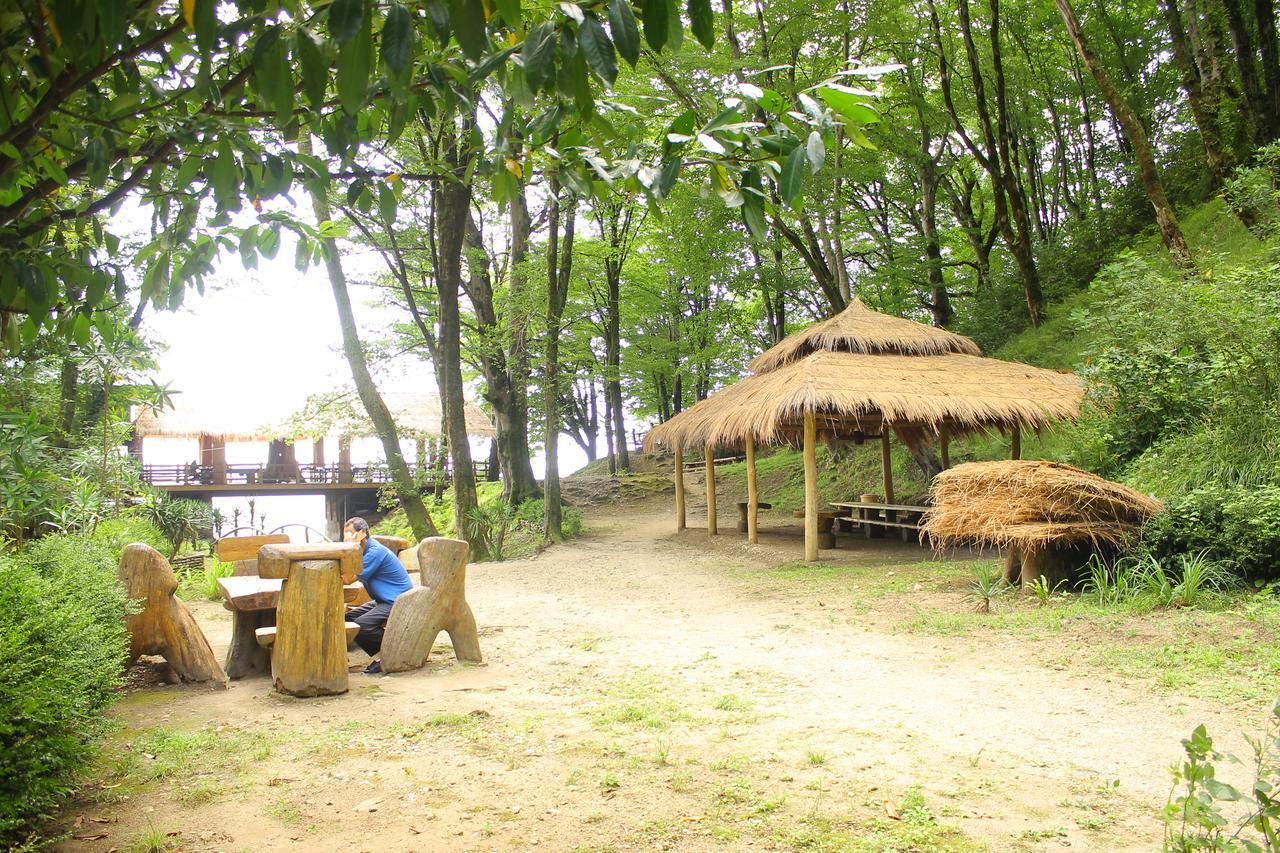Shlypra Кемпинг Hotel Pizunda Ngoại thất bức ảnh